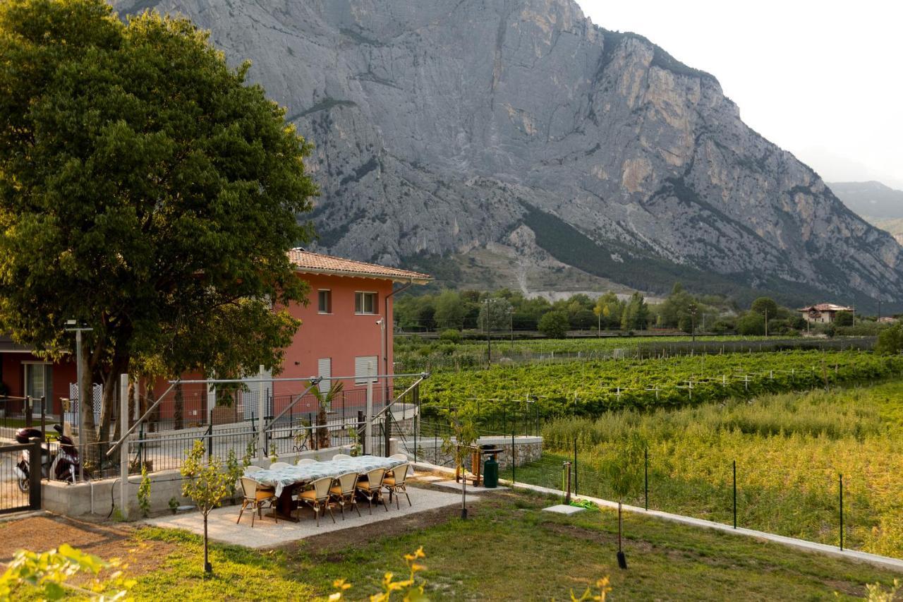 HOLIDAY APARTMENTS GIULIA - Green Pietramurata Buitenkant foto