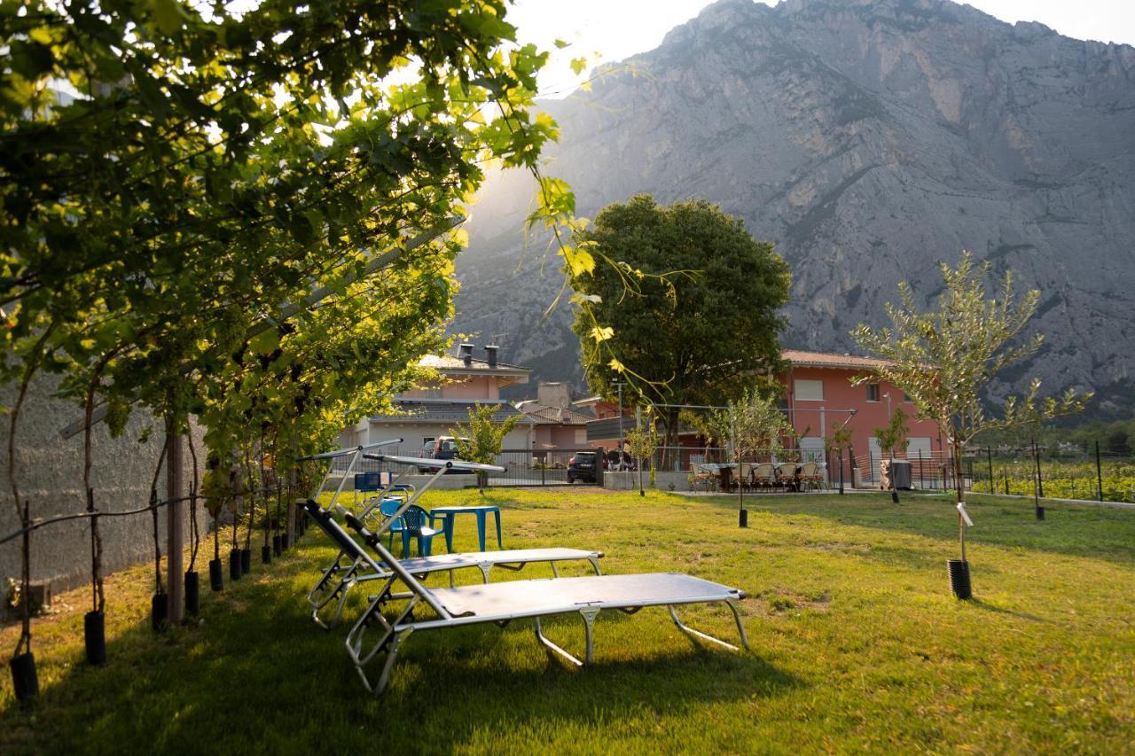 HOLIDAY APARTMENTS GIULIA - Green Pietramurata Buitenkant foto